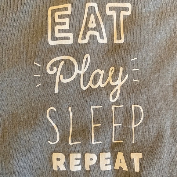 Carter’s Newborn Baby Matching Set! - Picture 5 of 6